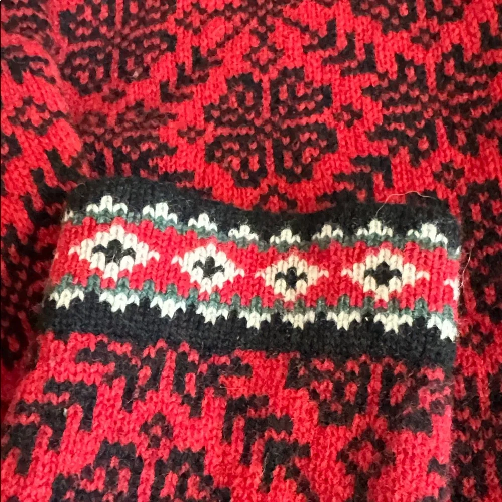 XL Vtg.L.L.Bean 100% Merino Lambswool red and black Nordic Fair Isle sweater.XL